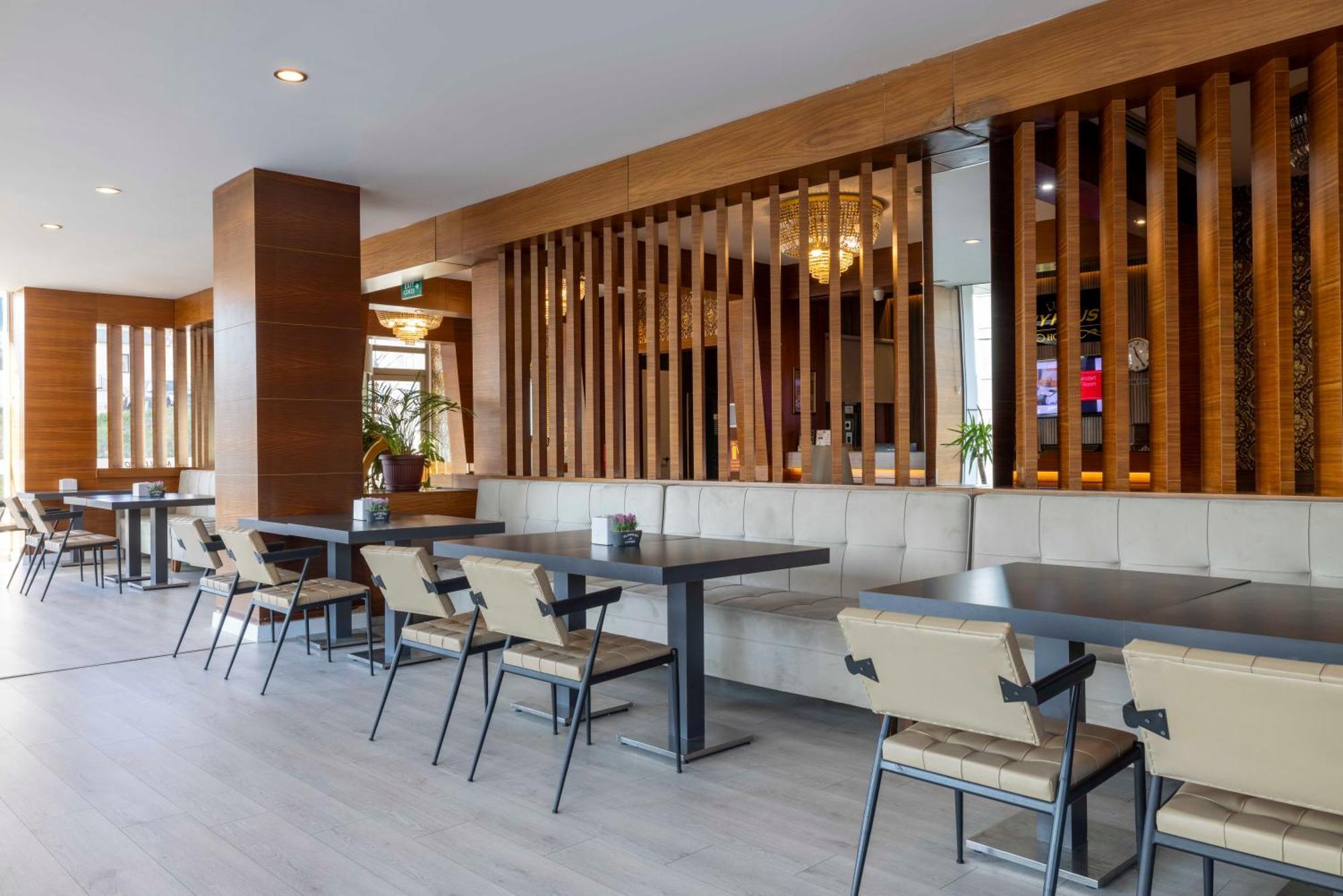 My Plus Hotel Atasehir — Photos 1